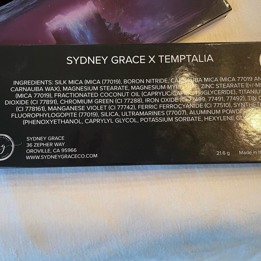 Sydne Grace X Temptalia Eyeshadow Palette - Picture 5 of 6